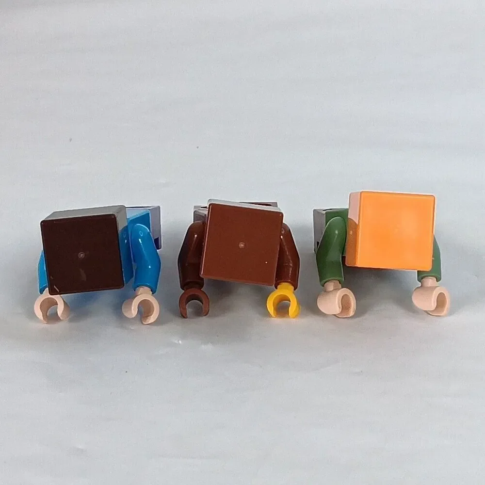 Lego Minecraft Bee Cottage Parts Replacement Plus Mini Figures Incomplete Loose